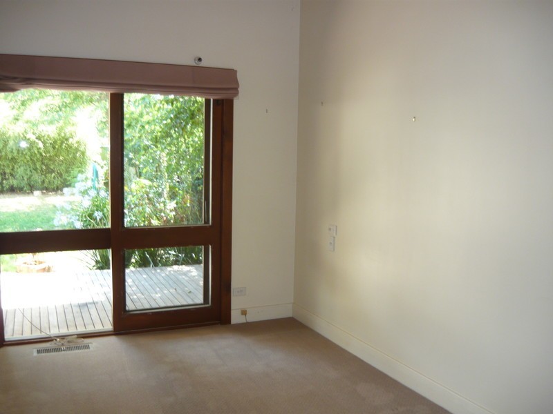 30 Goomalibee Street, Benalla VIC 3672