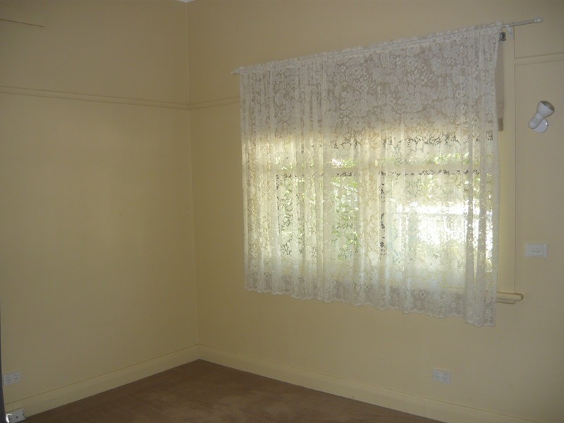 30 Goomalibee Street, Benalla VIC 3672