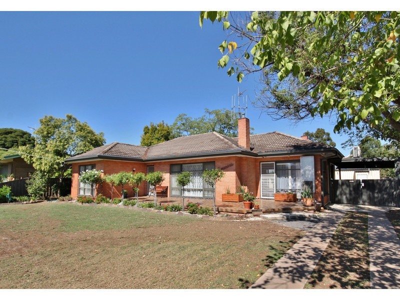 11 Waller Street, Benalla VIC 3672