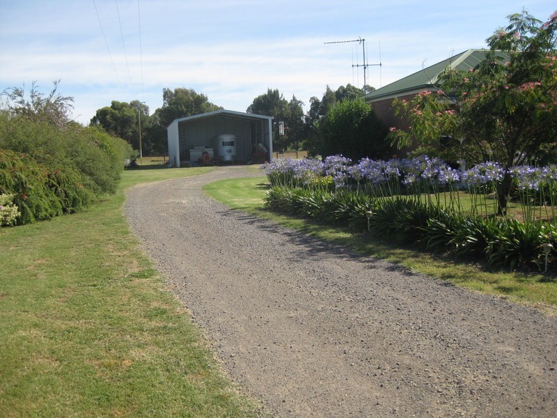 104 Willis Little Drive, Benalla VIC 3672