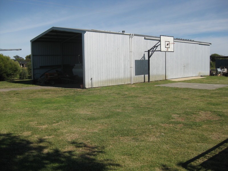 104 Willis Little Drive, Benalla VIC 3672