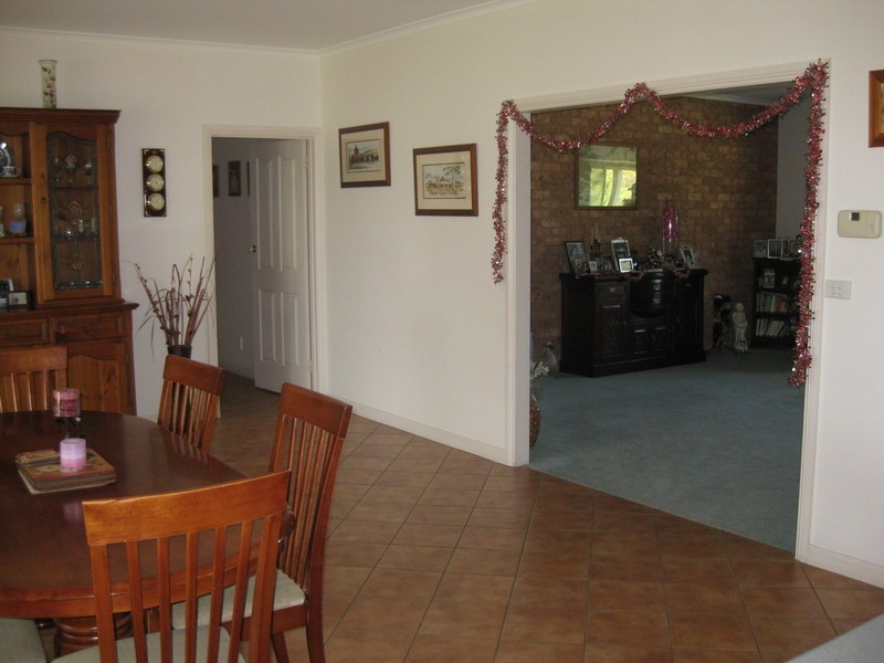 104 Willis Little Drive, Benalla VIC 3672