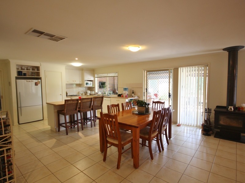 13 Monash Drive, Benalla VIC 3672