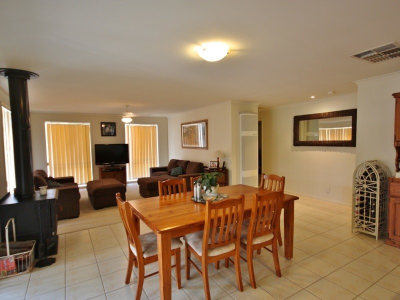 13 Monash Drive, Benalla VIC 3672