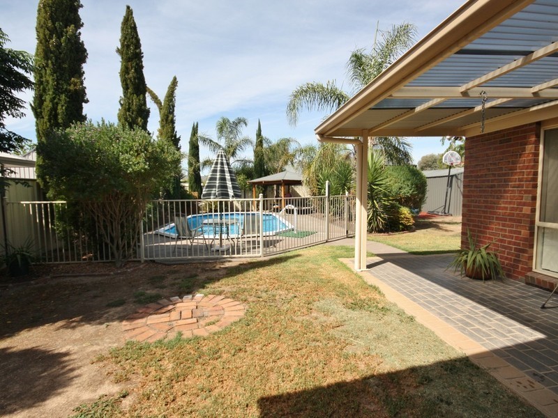 13 Monash Drive, Benalla VIC 3672