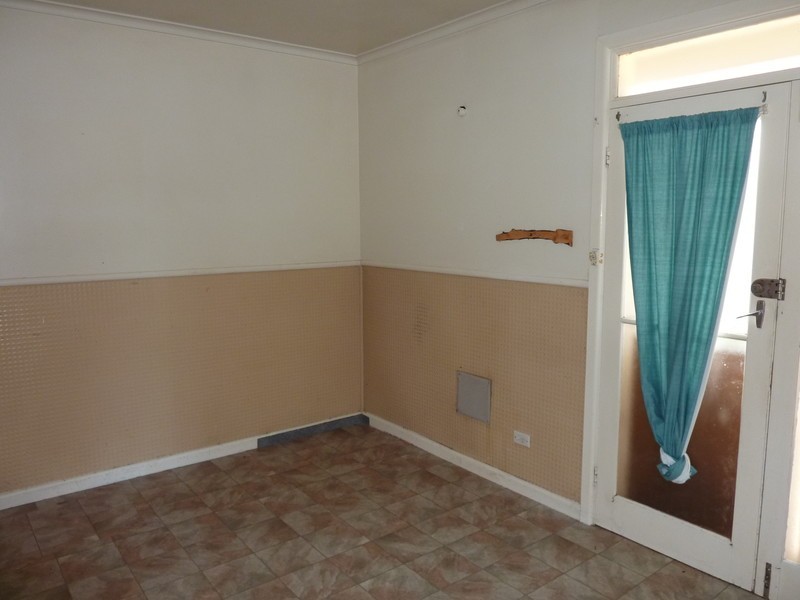 14 Amos Ave, Benalla VIC 3672