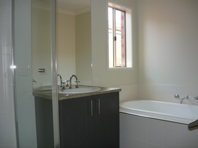 10 Nixon St, Benalla VIC 3672