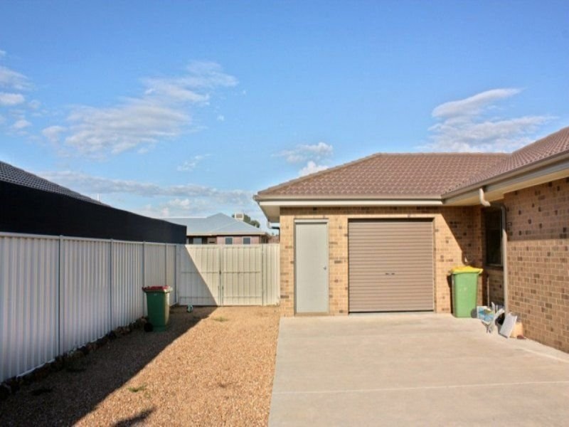 24 McNulty Drive, Benalla VIC 3672