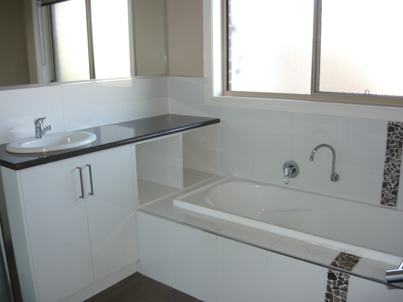 2/1 Mary Street, Benalla VIC 3672