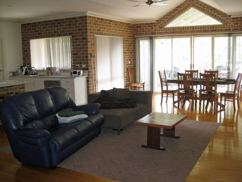 37 Olivers Road, Benalla VIC 3672