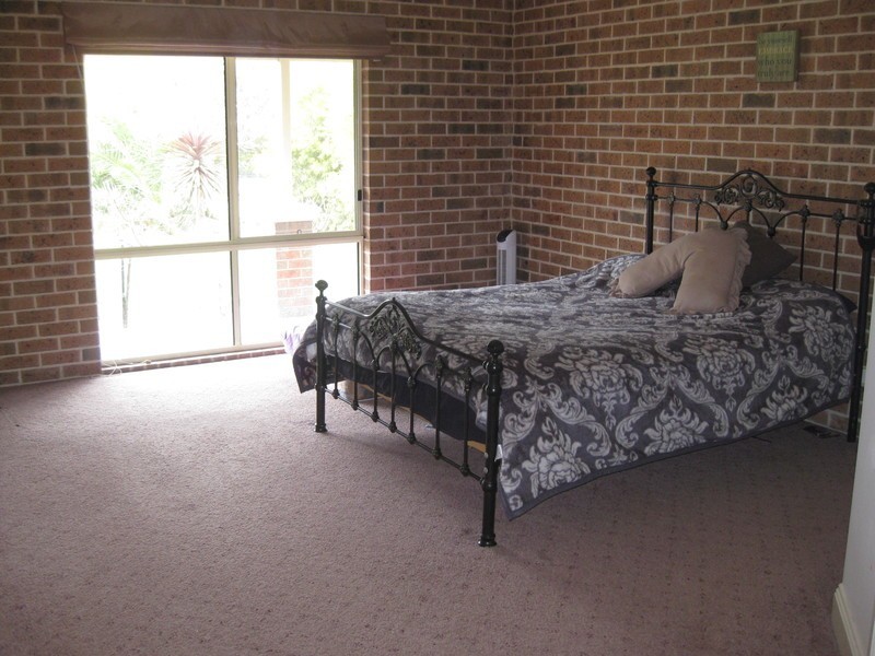 37 Olivers Road, Benalla VIC 3672