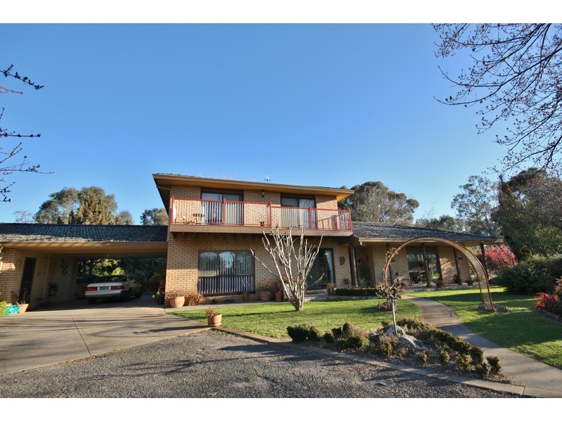 55 Willis Little Drive, Benalla VIC 3672