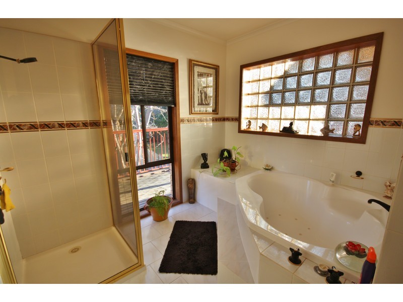 55 Willis Little Drive, Benalla VIC 3672