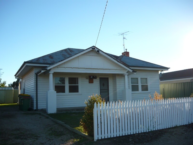26 Charles Street, Benalla VIC 3672