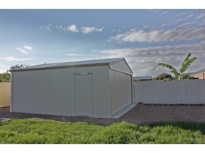 24 McNulty Drive, Benalla VIC 3672