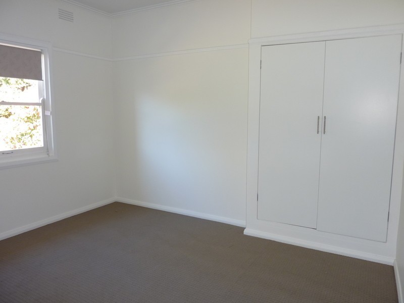 7 Amos Avenue, Benalla VIC 3672