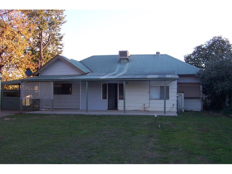 29 Goomalibee Street, Benalla VIC 3672