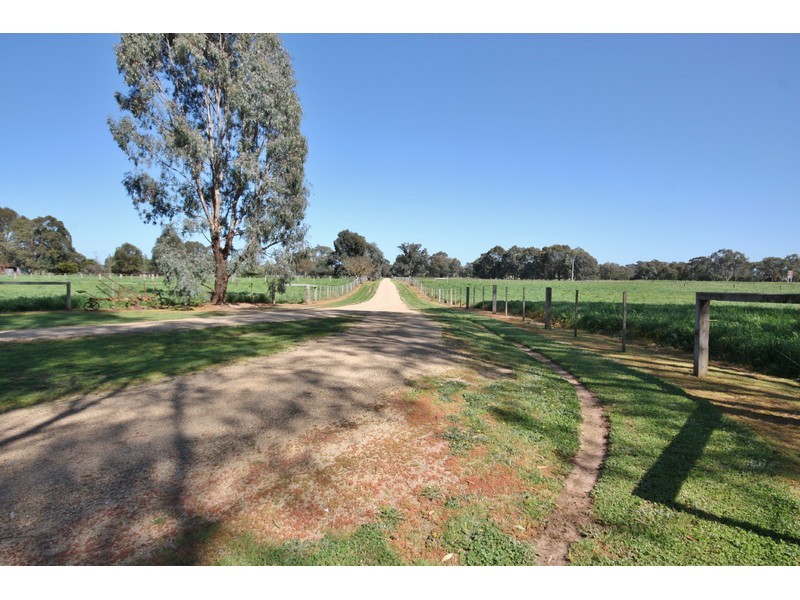 112 Crawford Rd, Benalla VIC 3672