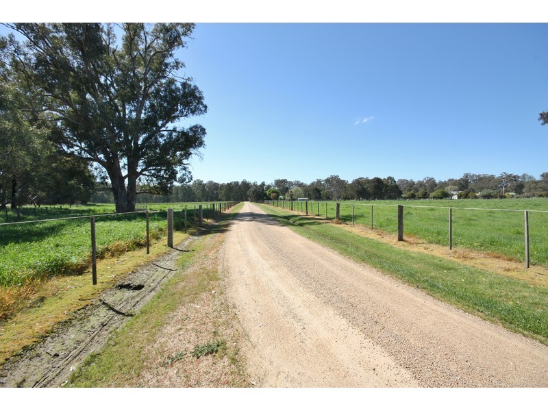 112 Crawford Rd, Benalla VIC 3672