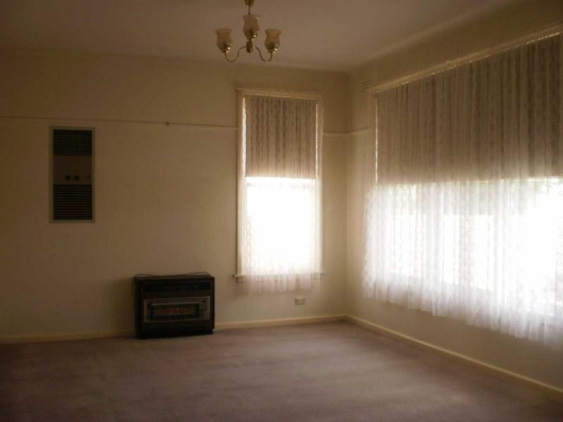 31 Meadows Avenue, Benalla VIC 3672