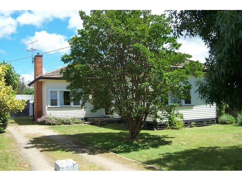 14 Dunn, Benalla VIC 3672