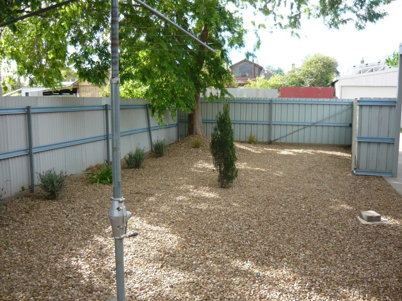 1 & 2/90 Salisbury Street, Benalla VIC 3672