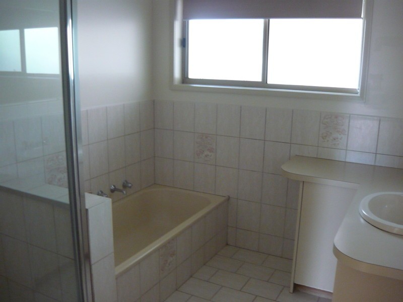 1 & 2/90 Salisbury Street, Benalla VIC 3672