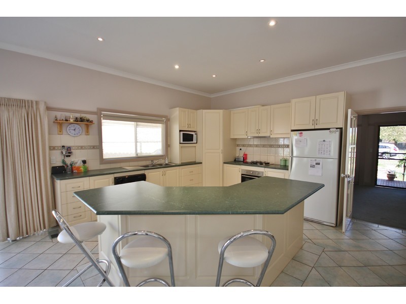 29 Charles Street, Benalla VIC 3672