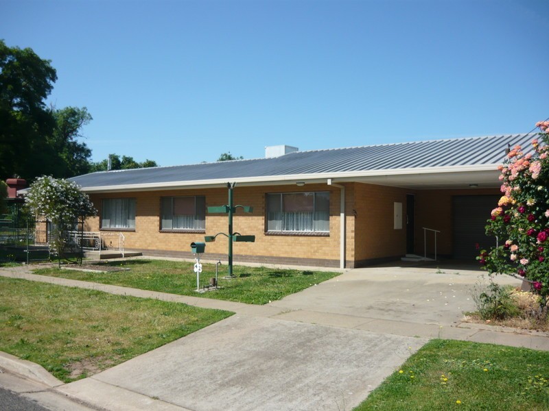 42 Garden Street, Benalla VIC 3672