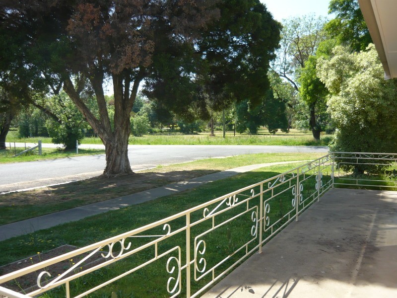 42 Garden Street, Benalla VIC 3672