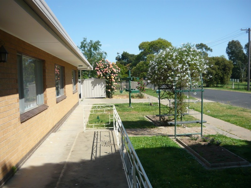 42 Garden Street, Benalla VIC 3672