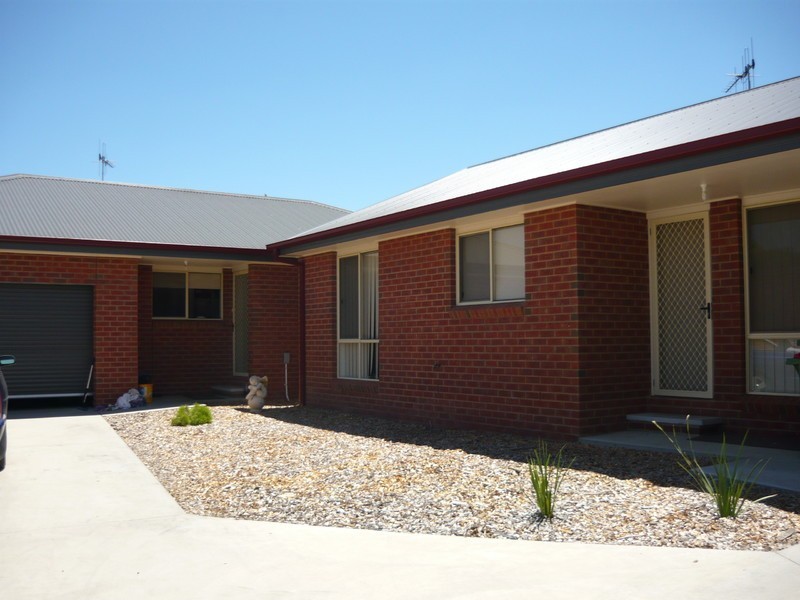 2/89 Faithful Street, Benalla VIC 3672
