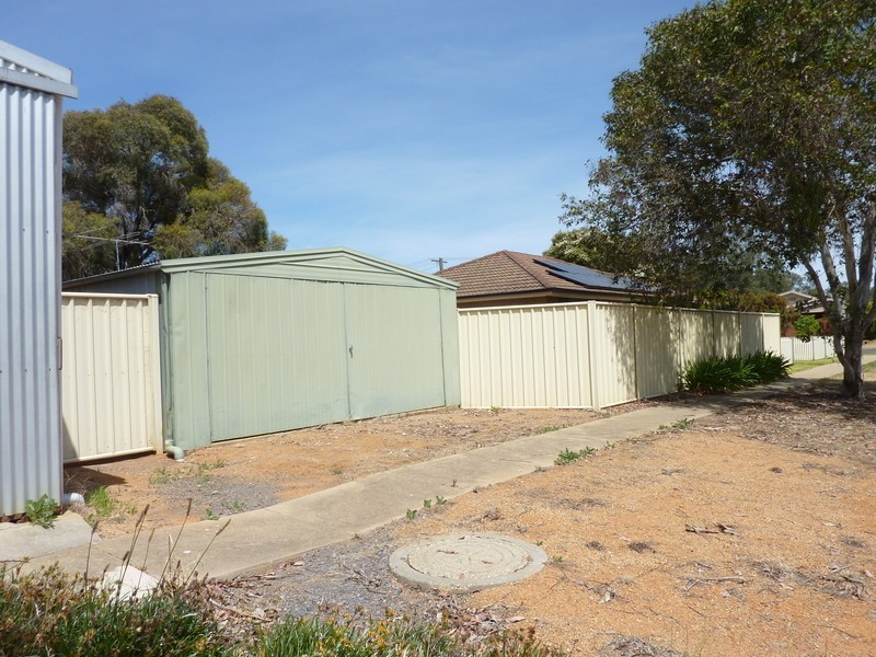 96 Coish Avenue, Benalla VIC 3672