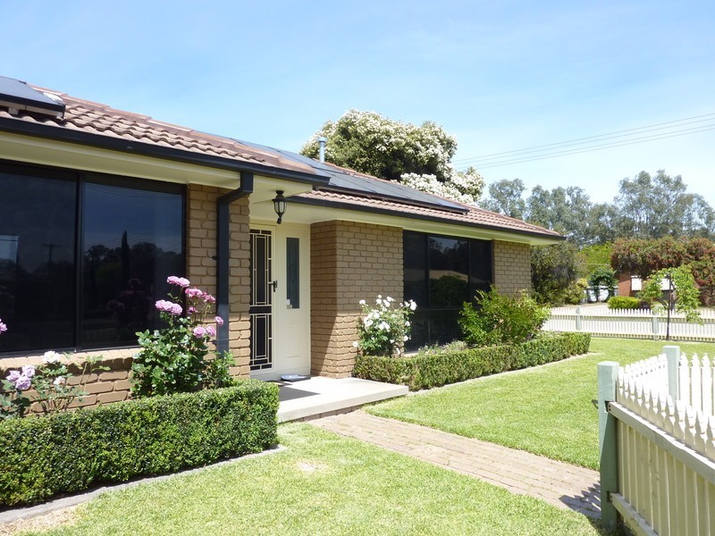 96 Coish Avenue, Benalla VIC 3672