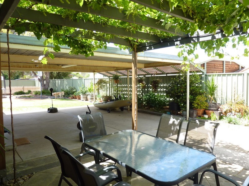 96 Coish Avenue, Benalla VIC 3672