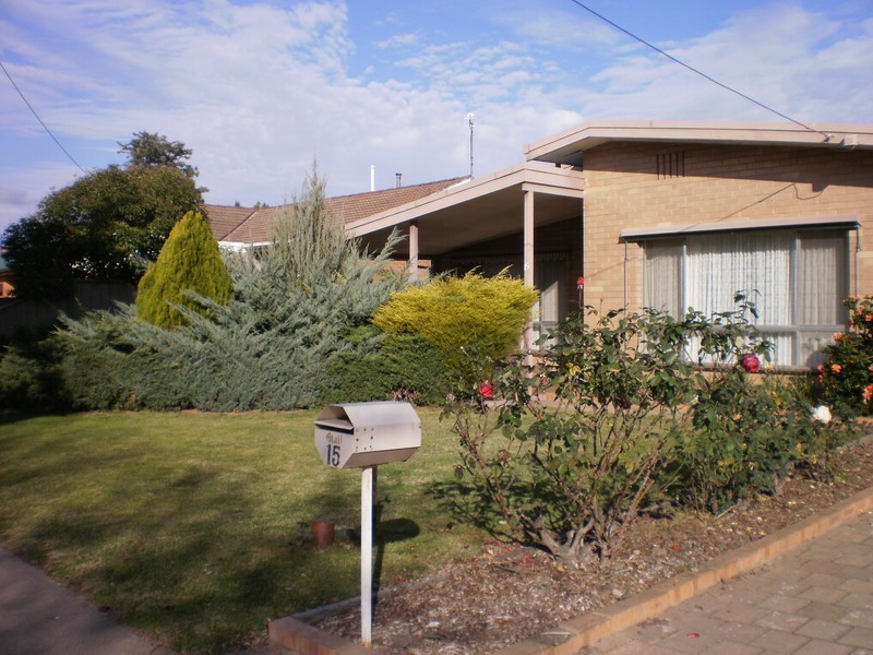 15 Helms Court, Benalla VIC 3672