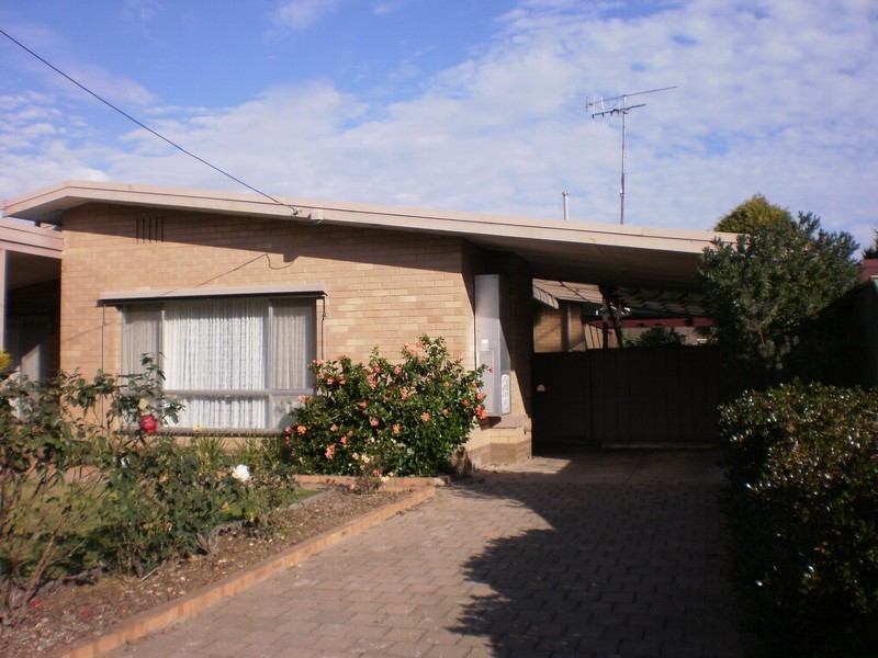 15 Helms Court, Benalla VIC 3672