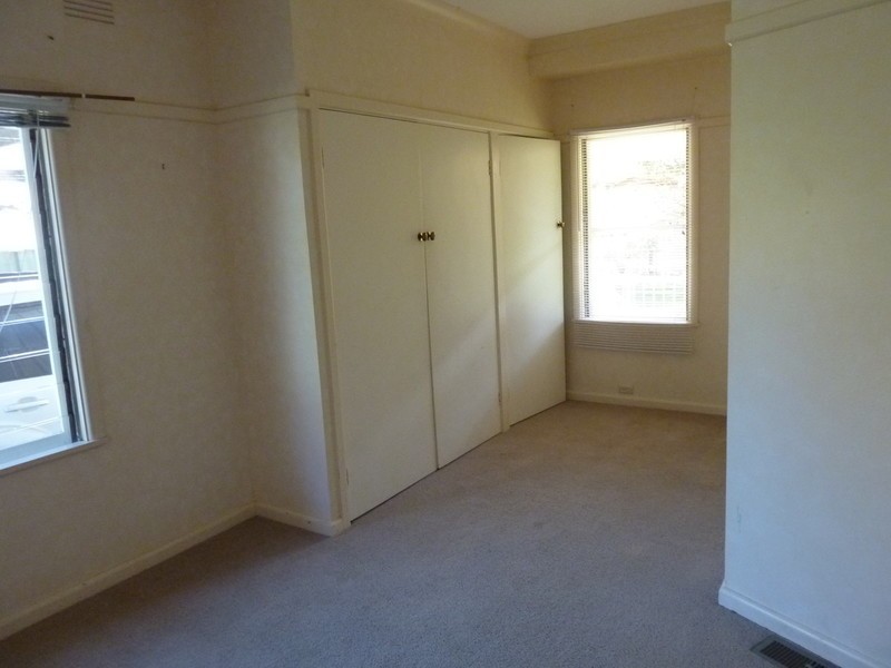 14 Dunlop Place, Benalla VIC 3672