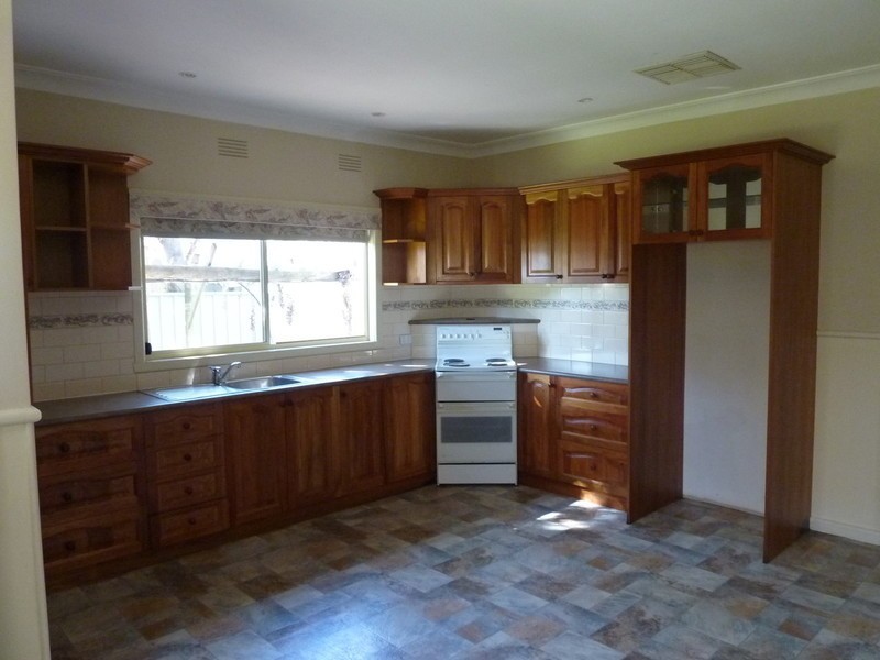 14 Dunlop Place, Benalla VIC 3672