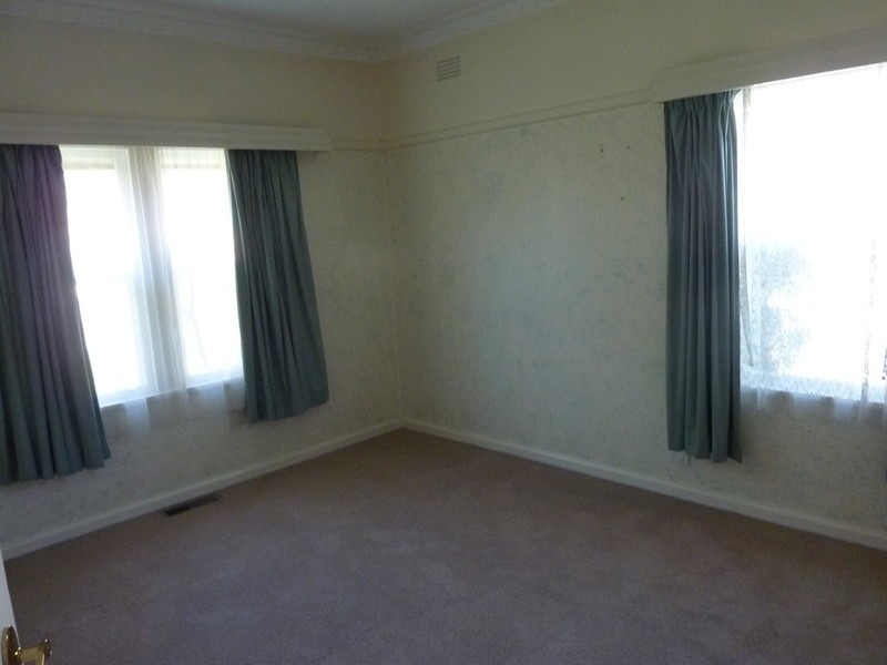 14 Dunlop Place, Benalla VIC 3672