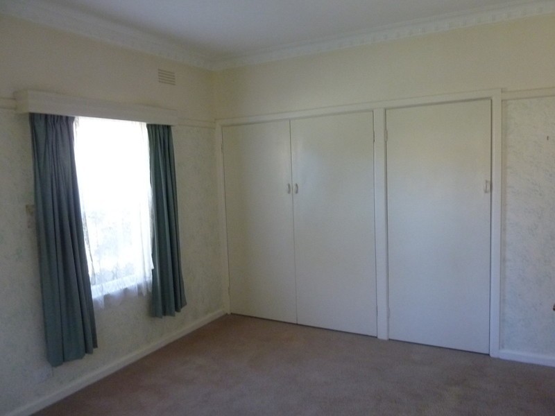 14 Dunlop Place, Benalla VIC 3672