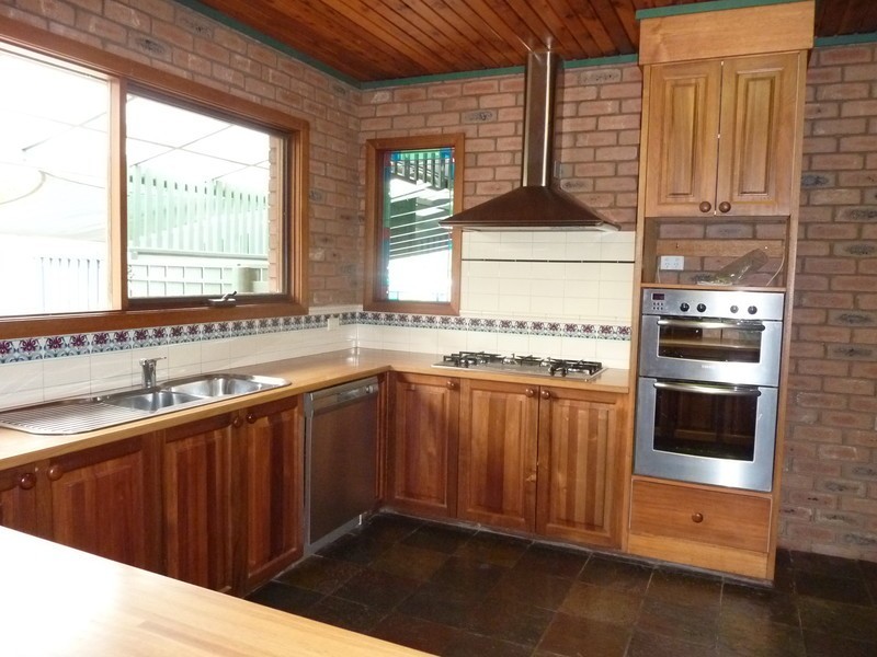 24 McConnan Street, Benalla VIC 3672