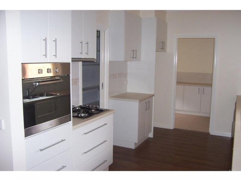 1 Herons Court, Benalla VIC 3672