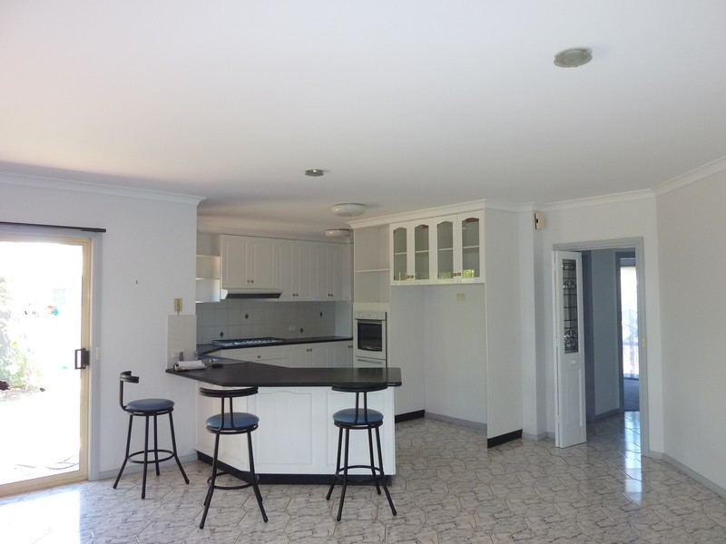 4 Regency Court, Benalla VIC 3672