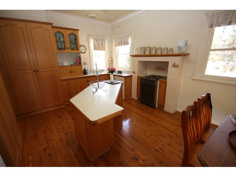 10 Margaret Street, Benalla VIC 3672