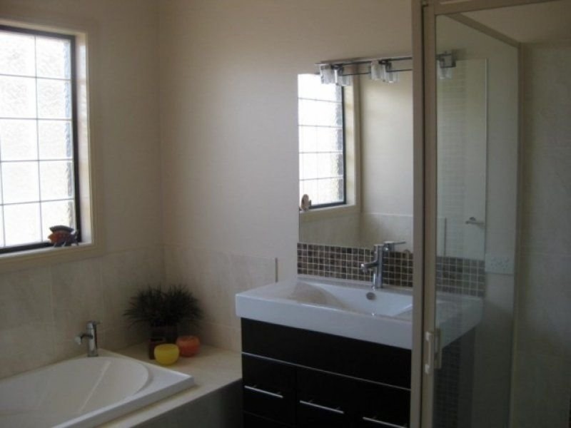 16 Fraser Street, Benalla VIC 3672