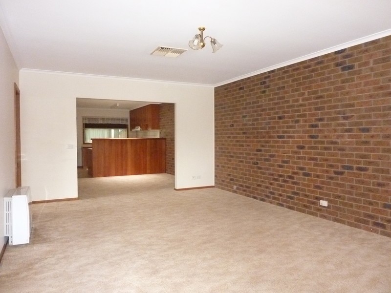 1/12 Reilly Avenue, Benalla VIC 3672
