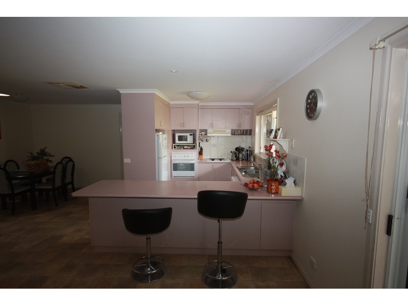 6 Park Place, Benalla VIC 3672