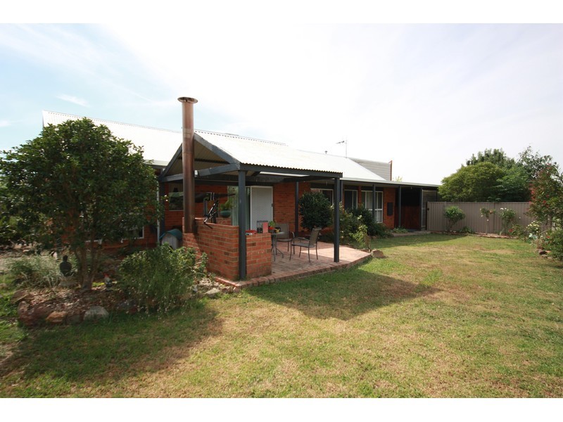 6 Park Place, Benalla VIC 3672