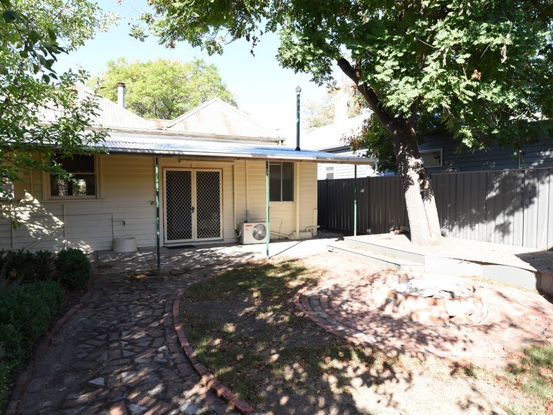 24 Nunn Street, Benalla VIC 3672